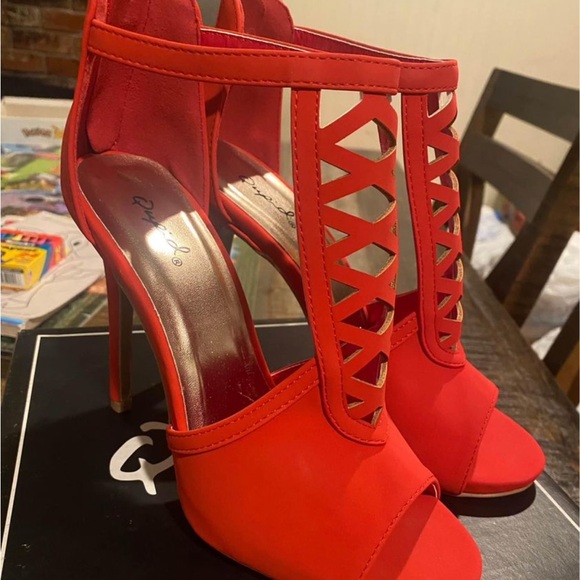 Qupid Shoes - Qupid brand red high heels size 7 🔥🔥🔥